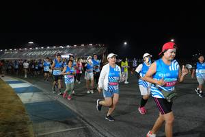 BIB: 9515, 15379, 100
                            <button type="button" onclick="openModal(22827617)" class="btn btn-primary btn-sm float-right btn-popup" data-toggle="modal" data-target=".modal-high-quality">
                        <i class="fas fa-shopping-cart"></i> Add to Cart
                    </button>
                                            <button type="button" onclick="isThisMe(22827617, true)" class="btn btn-success btn-sm float-right btn-popup btn-isme hidden" data-toggle="tooltip" data-placement="bottom" title="นี่คือรูปของคุณใช่ไหม คลิกที่นี่เพื่อเอาเข้าอัลบั้ม">
                        <i class="fas fa-plus"></i> Add to album
                    </button>
                    <button type="button" onclick="isThisMe(22827617, false)" class="btn btn-warning btn-sm float-right btn-popup btn-isnotme hidden">
                        <i class="fas fa-ban"></i> Remove from album
                    </button>